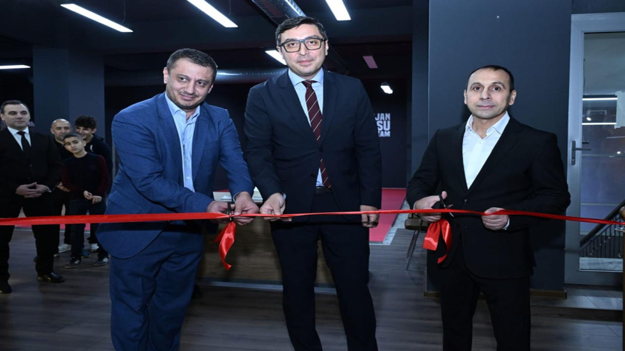 بمشاركة رسمية واسعة.. باكو تفتتح أكاديمية جديدة لرياضة الجوجيتسو بمواصفات عالمية